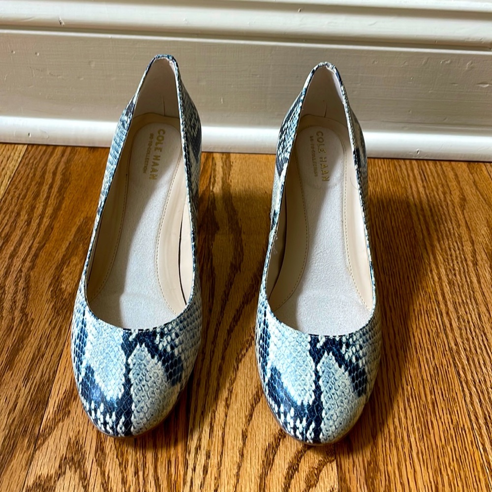 Cole Haan The Go To Snakeskin Heels Size 7